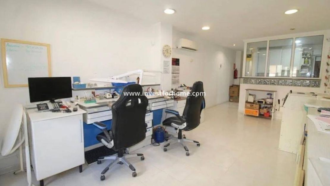 Sale - Apartment - Torrevieja - Estacion De Autobuses