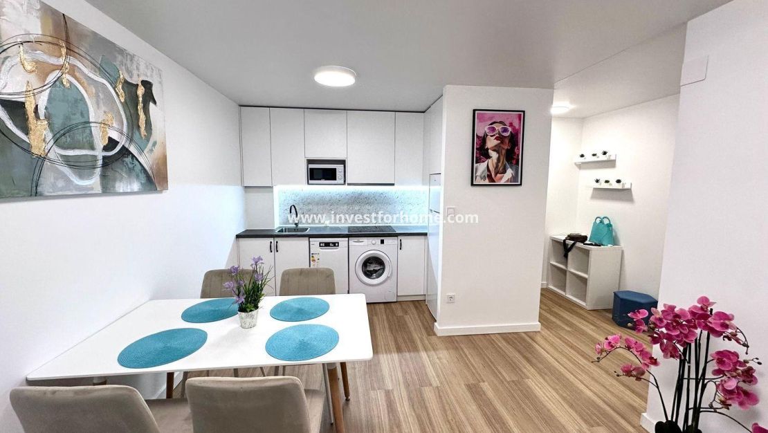 Sale - Apartment - Torrevieja - Estacion De Autobuses