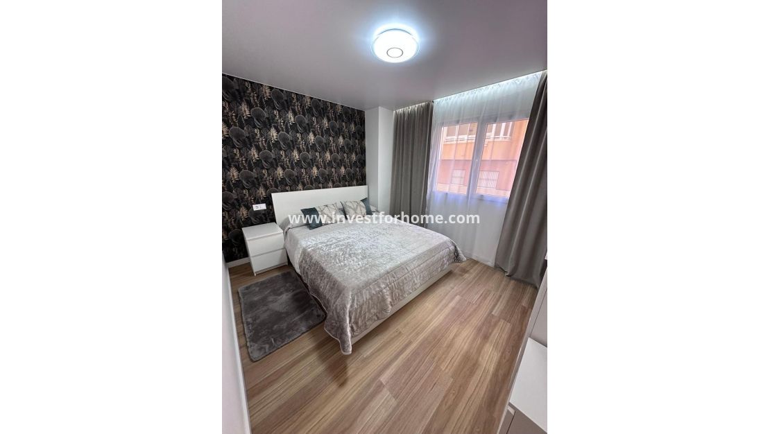 Sale - Apartment - Torrevieja - Estacion De Autobuses