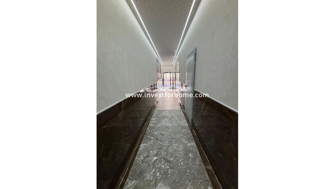 Sale - Apartment - Torrevieja - Estacion De Autobuses