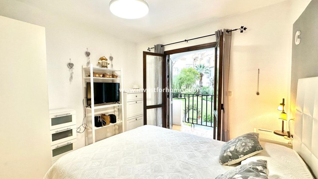 Sale - Apartment - Torrevieja - Estacion De Autobuses