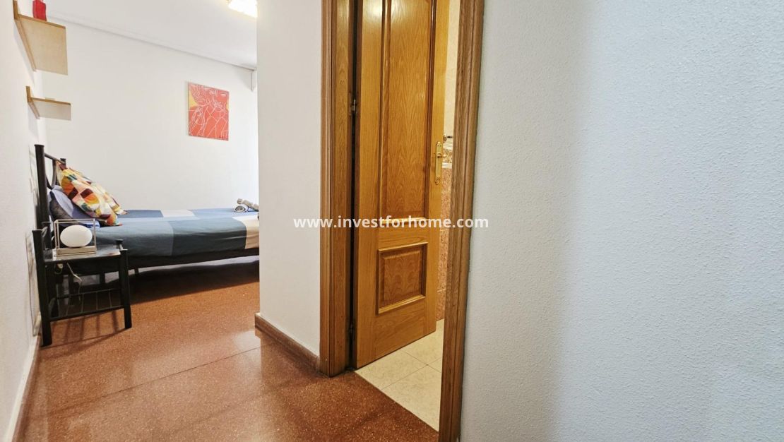 Sale - Apartment - Torrevieja - Estacion De Autobuses