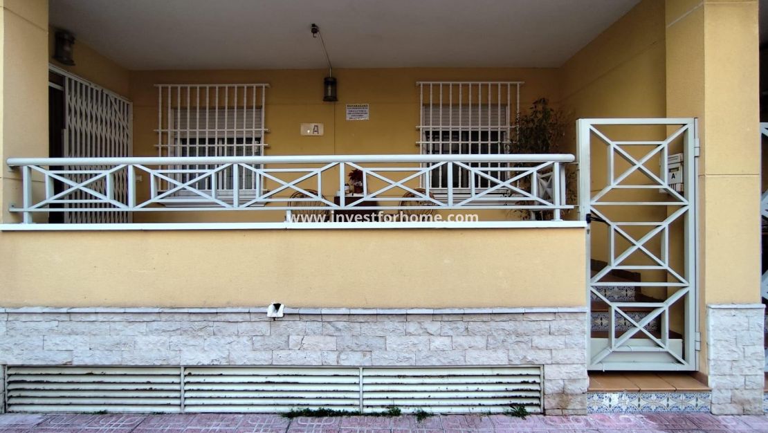 Sale - Apartment - Torrevieja - Estacion De Autobuses