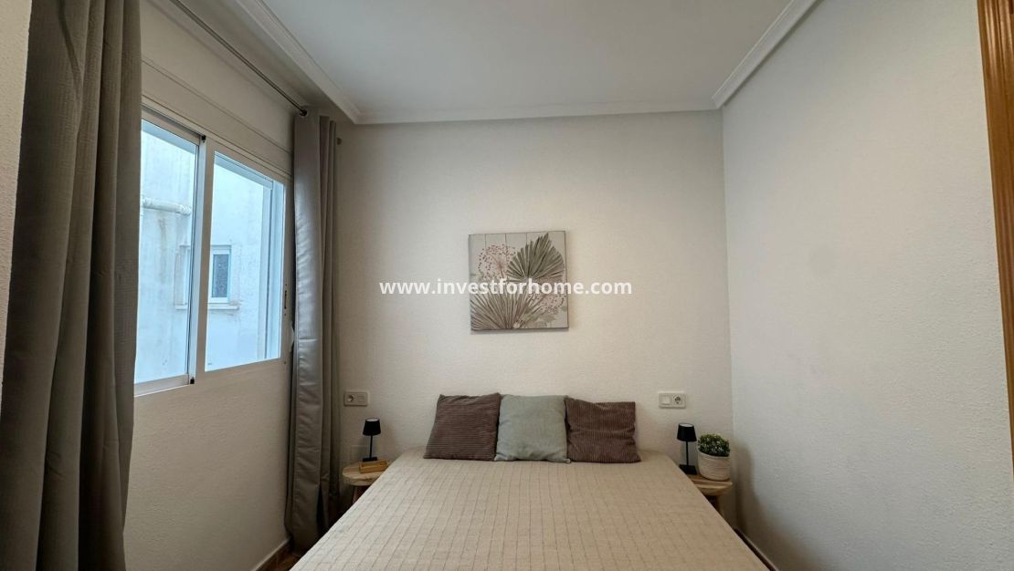 Sale - Apartment - Torrevieja - Estacion De Autobuses