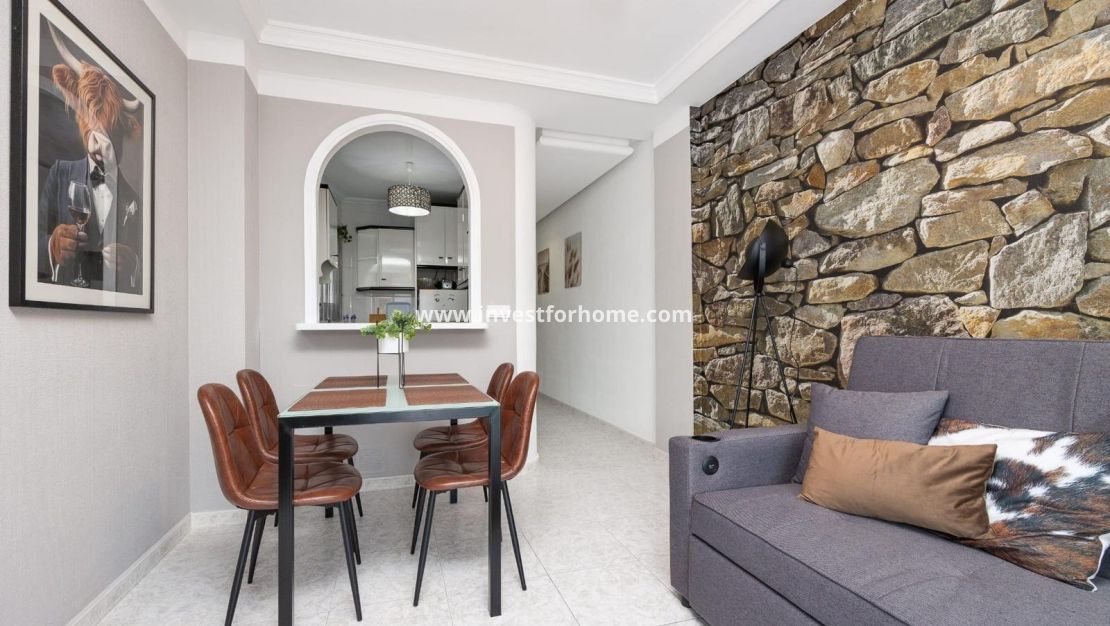 Sale - Apartment - Torrevieja - Estacion De Autobuses