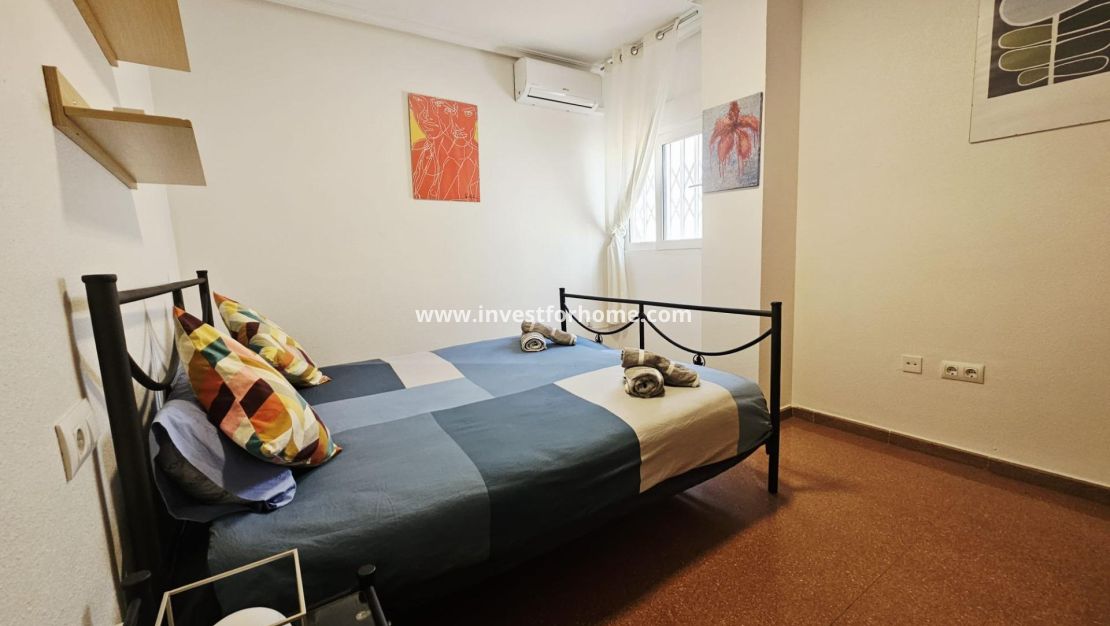 Sale - Apartment - Torrevieja - Estacion De Autobuses