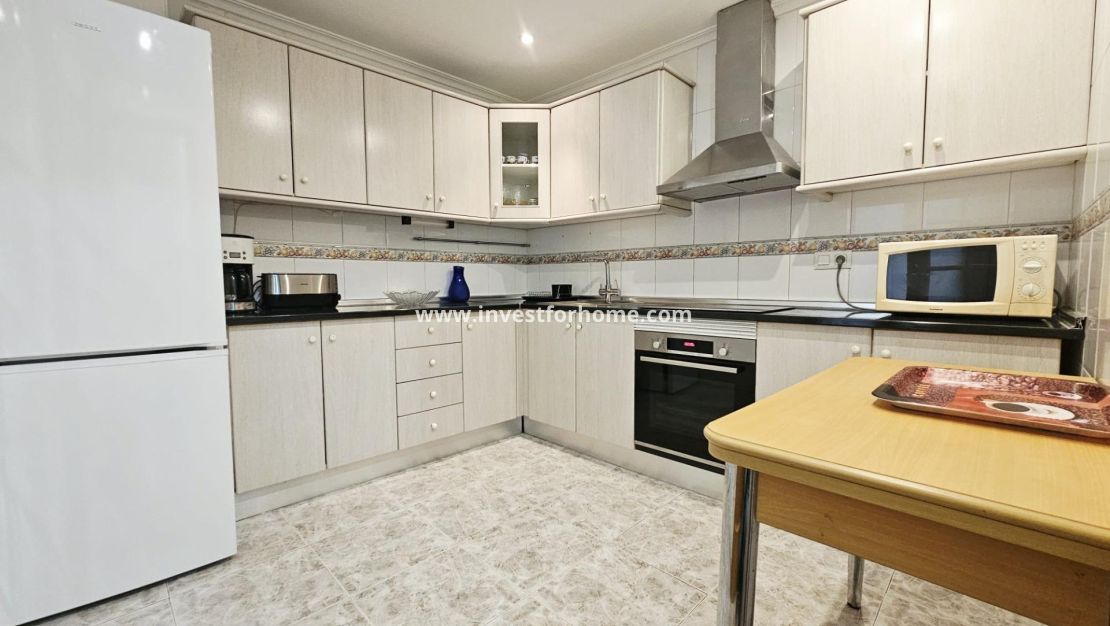 Sale - Apartment - Torrevieja - Estacion De Autobuses