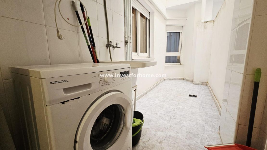 Sale - Apartment - Torrevieja - Estacion De Autobuses