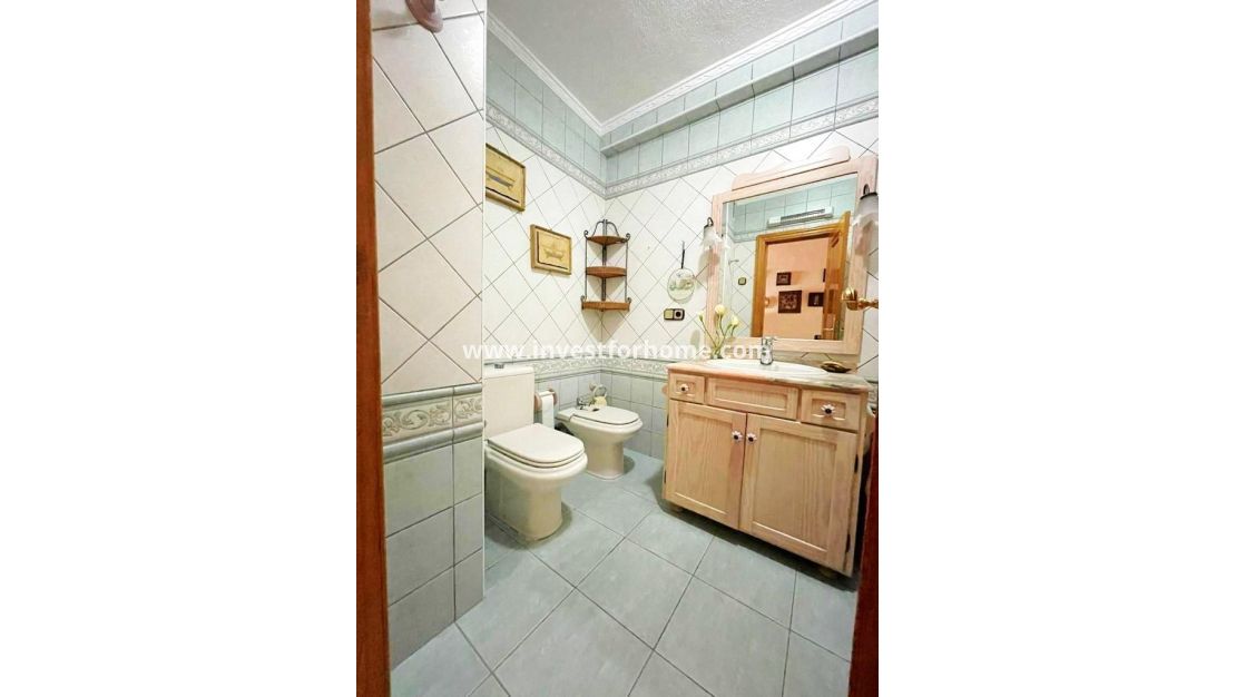 Sale - Apartment - Torrevieja - Estacion De Autobuses