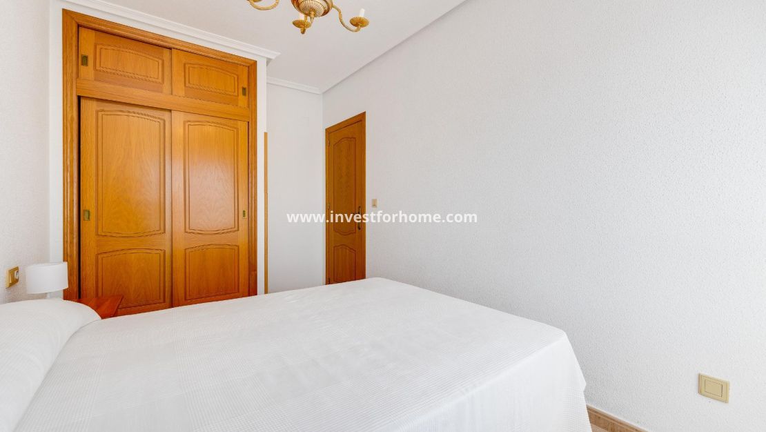 Sale - Apartment - Torrevieja - Estacion De Autobuses