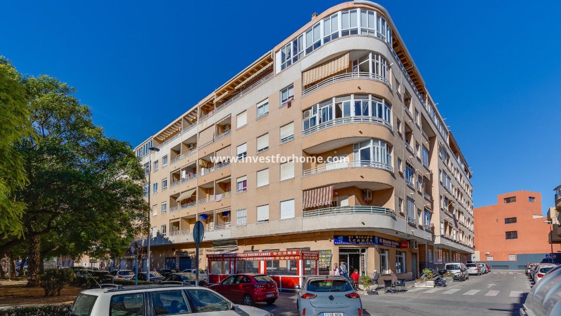 Sale - Apartment - Torrevieja - Estacion De Autobuses