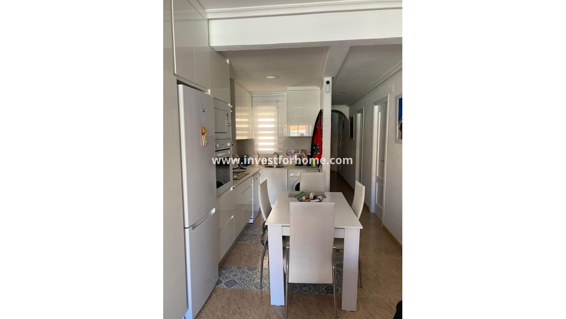 Sale - Apartment - Torrevieja - Estacion De Autobuses