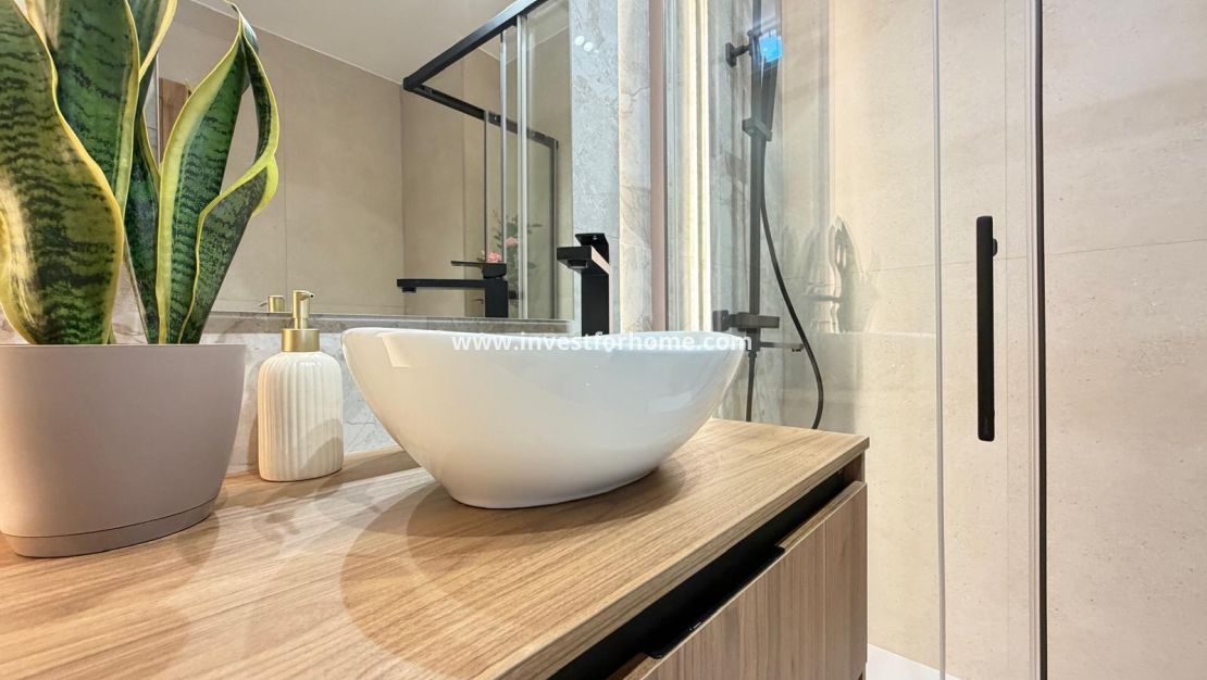 Sale - Apartment - Torrevieja - Estacion De Autobuses