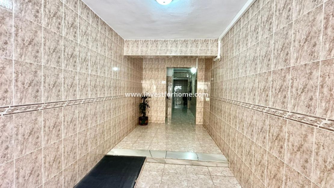 Sale - Apartment - Torrevieja - Estacion De Autobuses