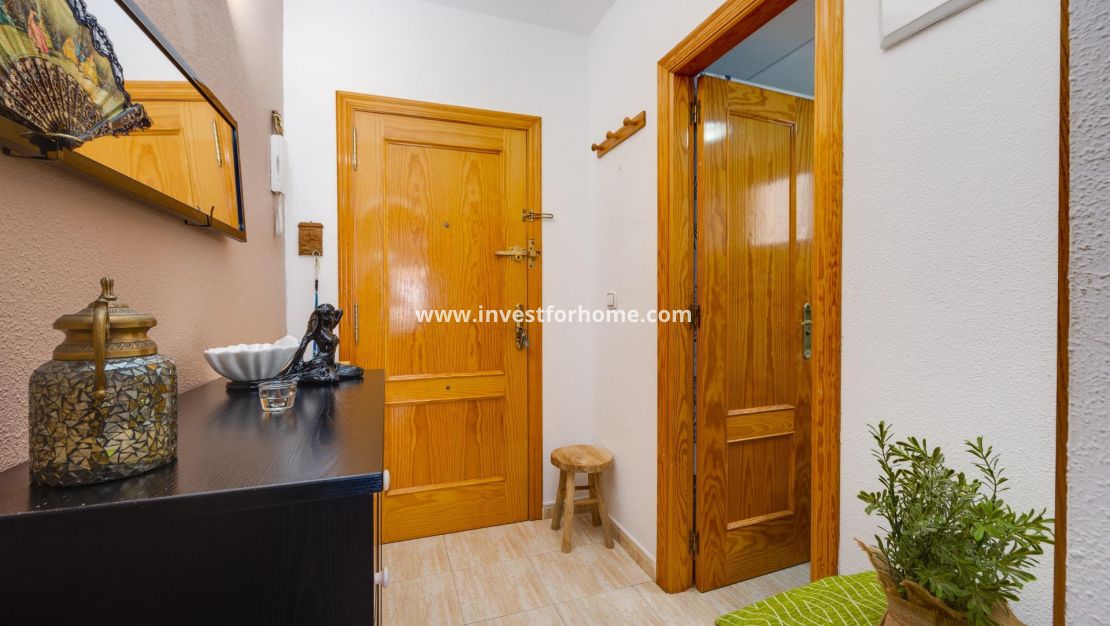 Sale - Apartment - Torrevieja - Estacion De Autobuses