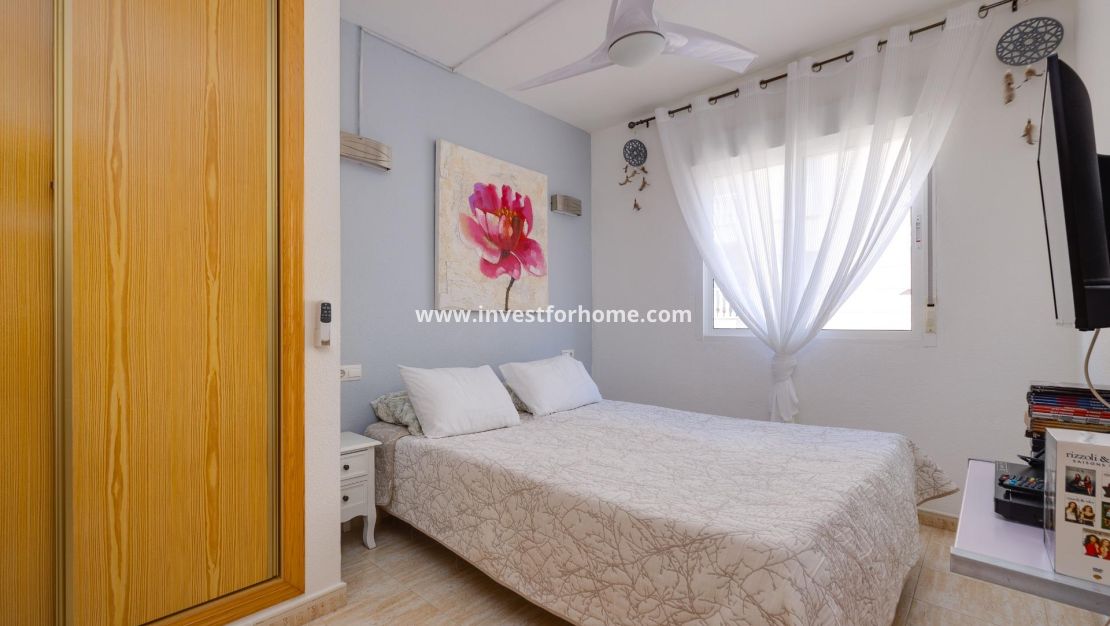 Sale - Apartment - Torrevieja - Estacion De Autobuses