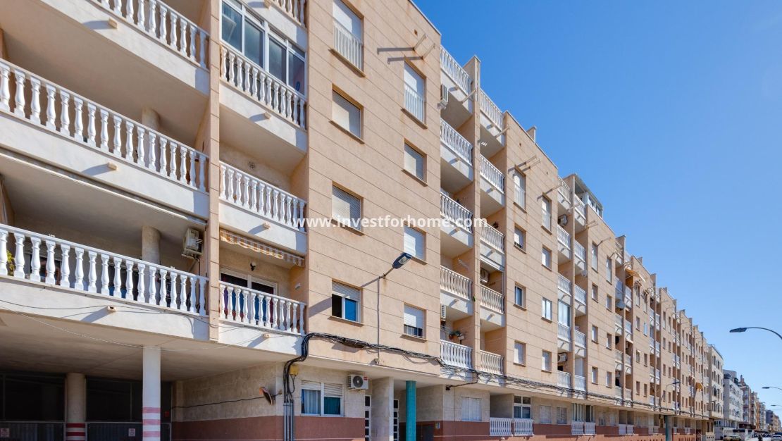 Sale - Apartment - Torrevieja - Estacion De Autobuses