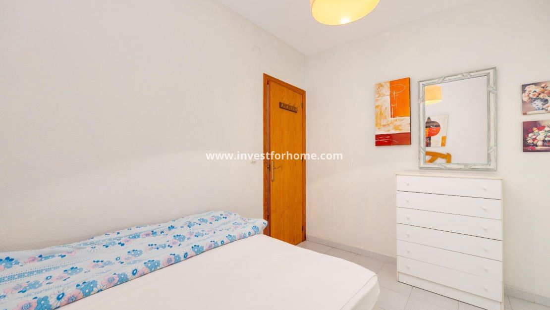 Sale - Apartment - Torrevieja - Estacion De Autobuses