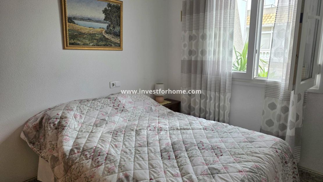 Sale - Apartment - Torrevieja - Estacion De Autobuses
