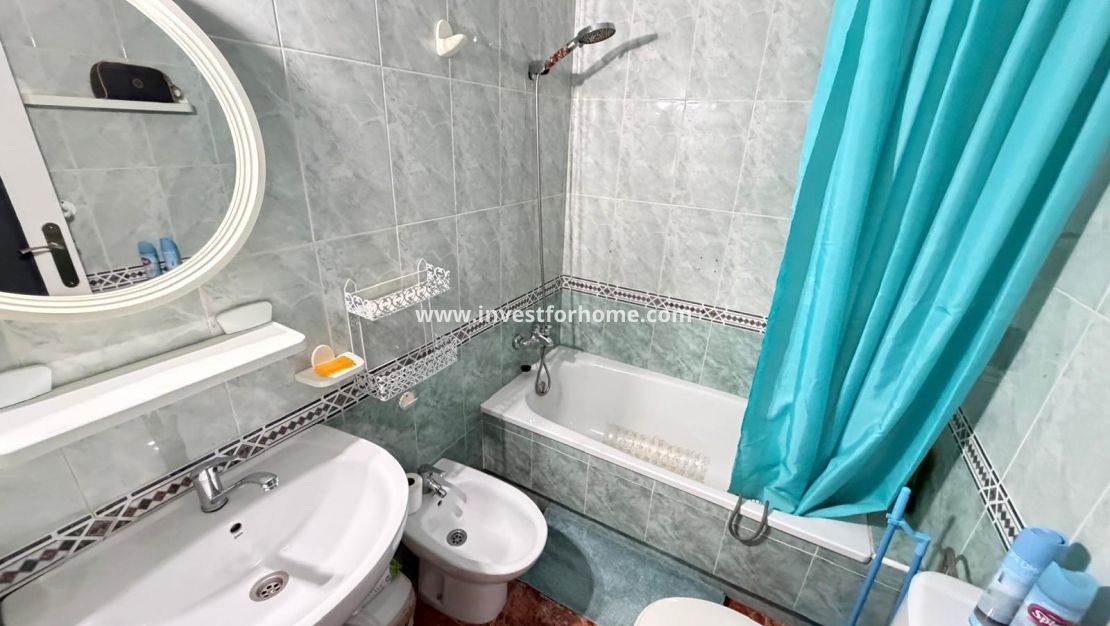 Sale - Apartment - Torrevieja - Estacion De Autobuses