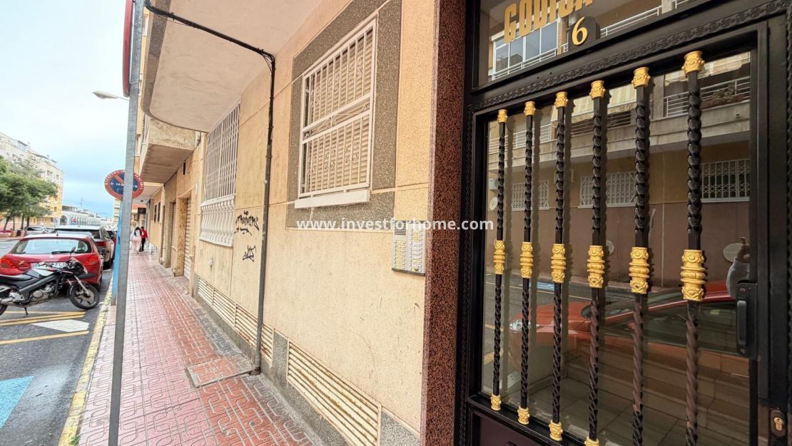 Sale - Apartment - Torrevieja - Estacion De Autobuses