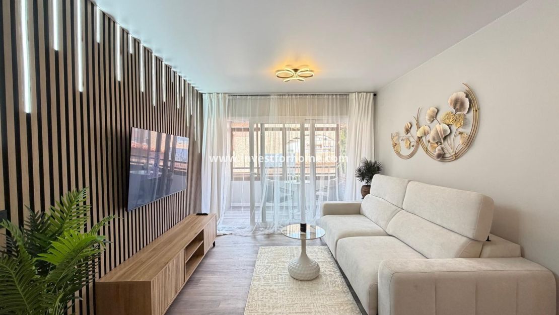 Sale - Apartment - Torrevieja - Estacion De Autobuses