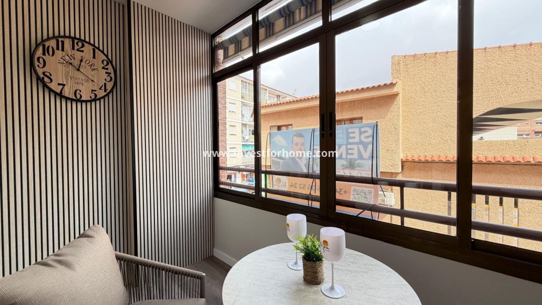 Sale - Apartment - Torrevieja - Estacion De Autobuses