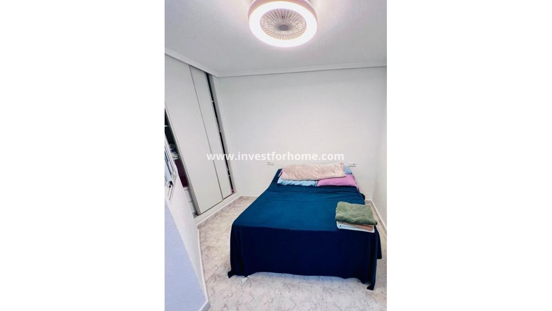 Sale - Apartment - Torrevieja - Estacion De Autobuses
