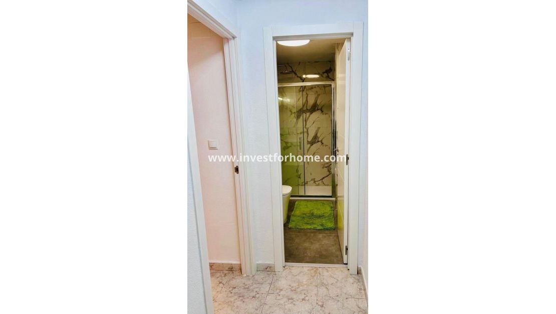 Sale - Apartment - Torrevieja - Estacion De Autobuses