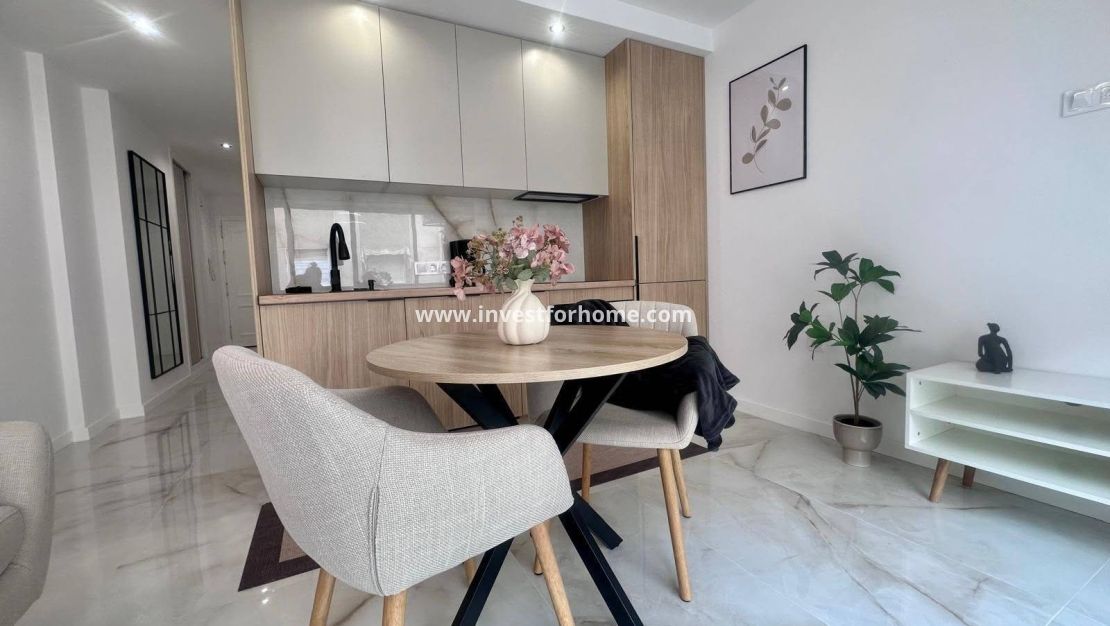 Sale - Apartment - Torrevieja - Estacion De Autobuses