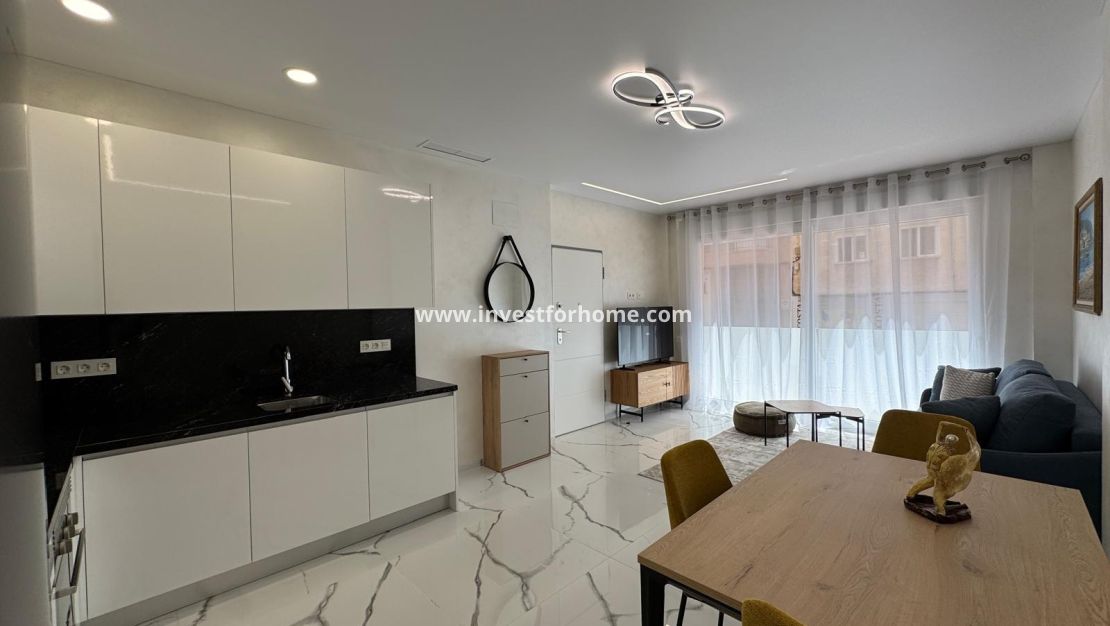 Sale - Apartment - Torrevieja - Estacion De Autobuses