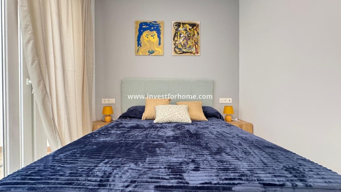 Sale - Apartment - Torrevieja - Estacion De Autobuses