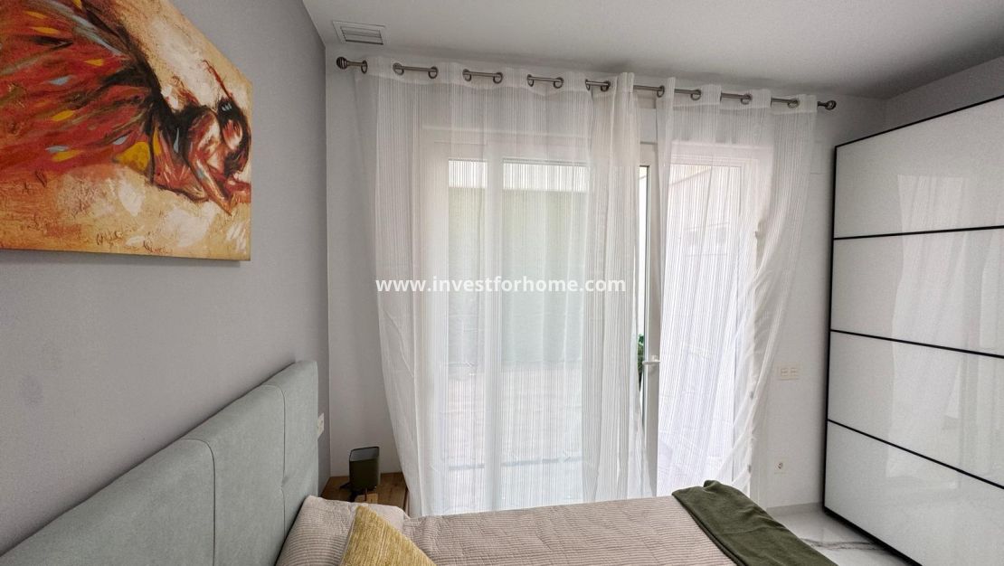 Sale - Apartment - Torrevieja - Estacion De Autobuses