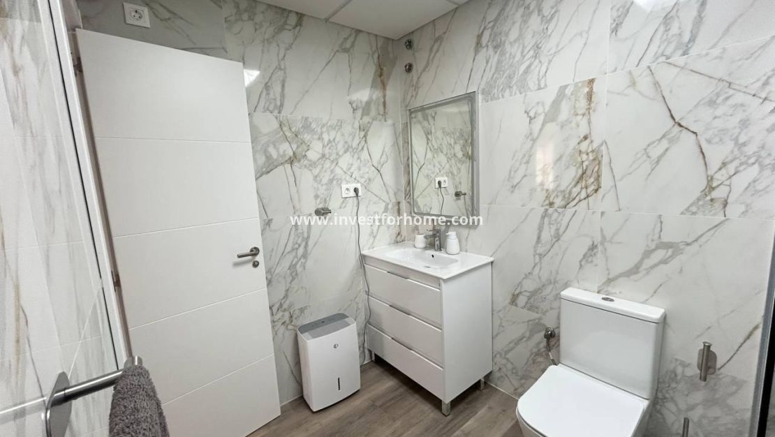 Sale - Apartment - Torrevieja - Estacion De Autobuses