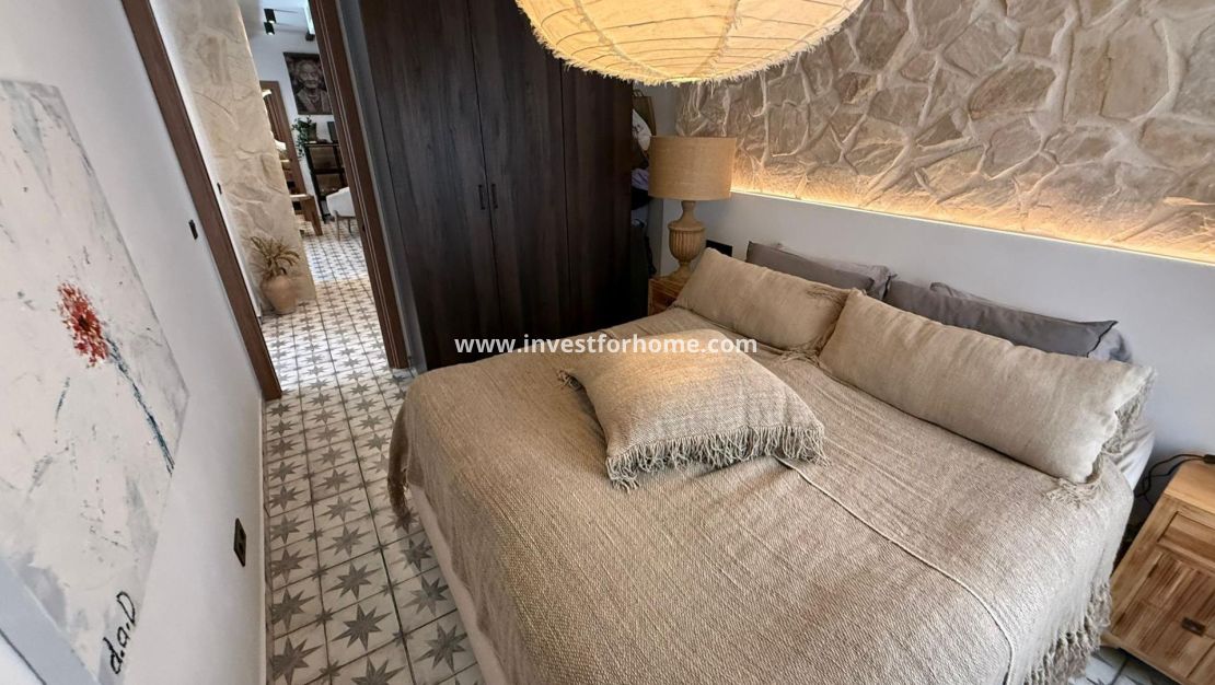 Sale - Apartment - Torrevieja - Estacion De Autobuses