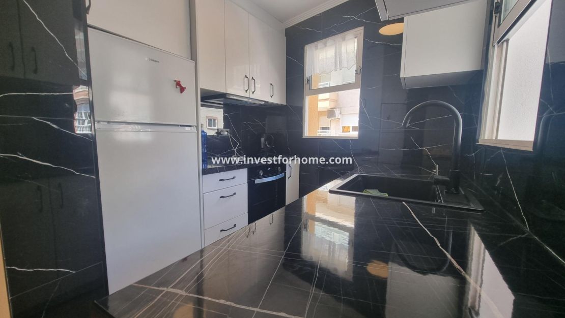Sale - Apartment - Torrevieja - Estacion De Autobuses