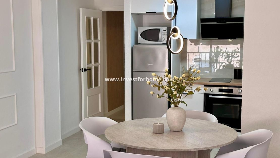 Sale - Apartment - Torrevieja - Estacion De Autobuses