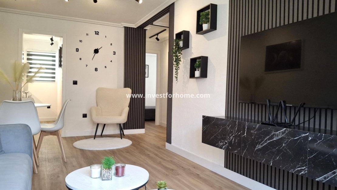 Sale - Apartment - Torrevieja - Estacion De Autobuses