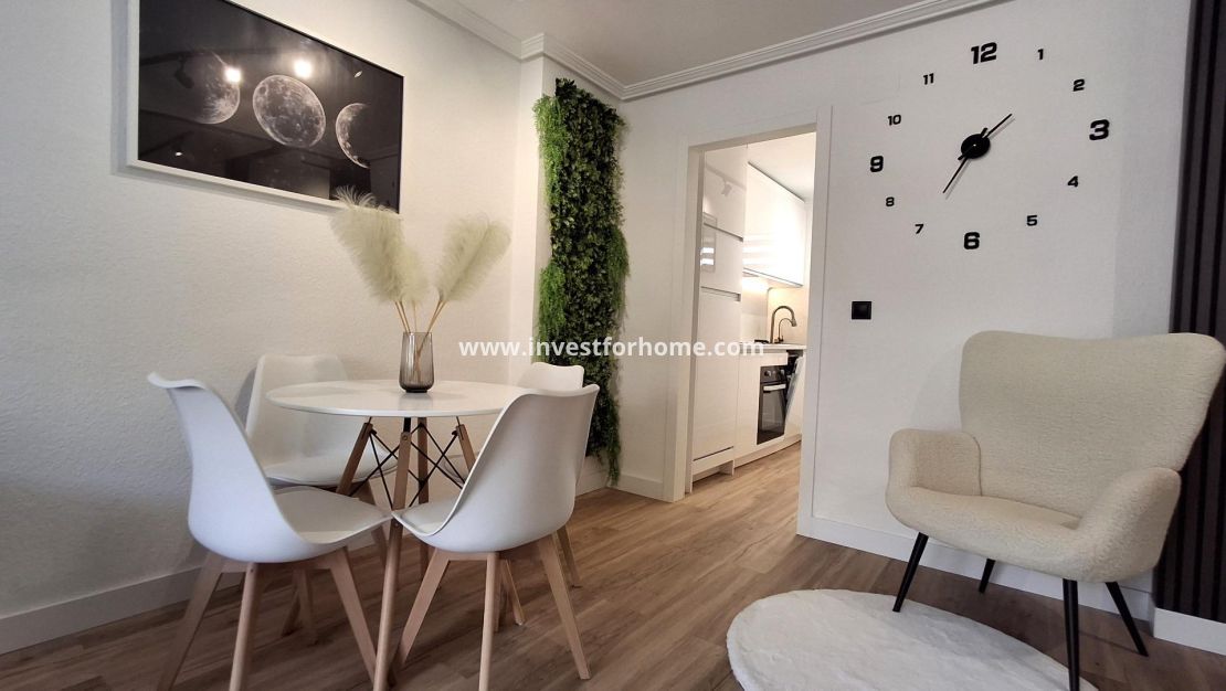 Sale - Apartment - Torrevieja - Estacion De Autobuses