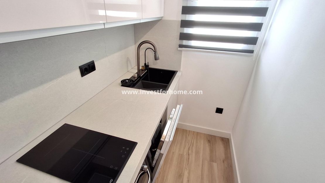Sale - Apartment - Torrevieja - Estacion De Autobuses