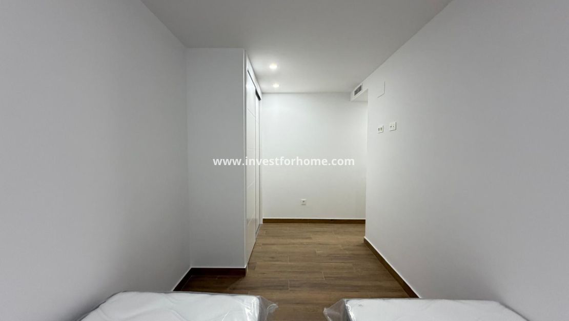 Sale - Apartment - Torrevieja - Estacion De Autobuses