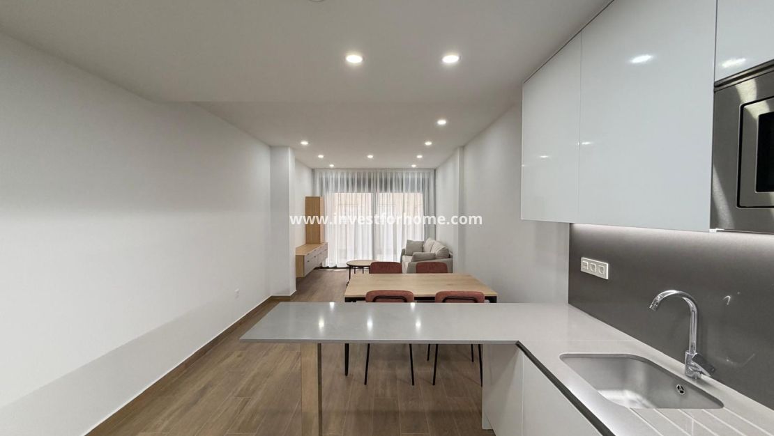 Sale - Apartment - Torrevieja - Estacion De Autobuses