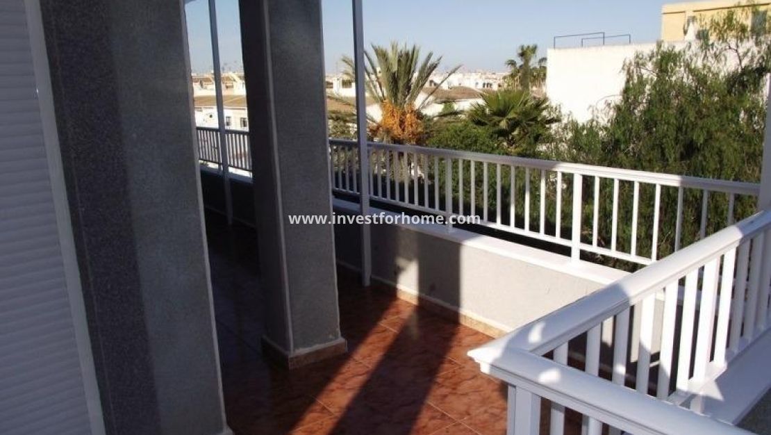 Sale - Apartment - Torrevieja - Estacion De Autobuses