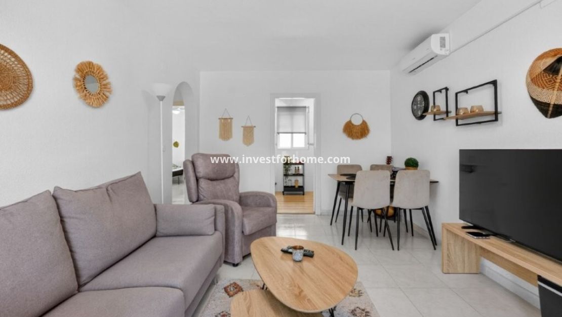Sale - Apartment - Torrevieja - Jardín del Mar