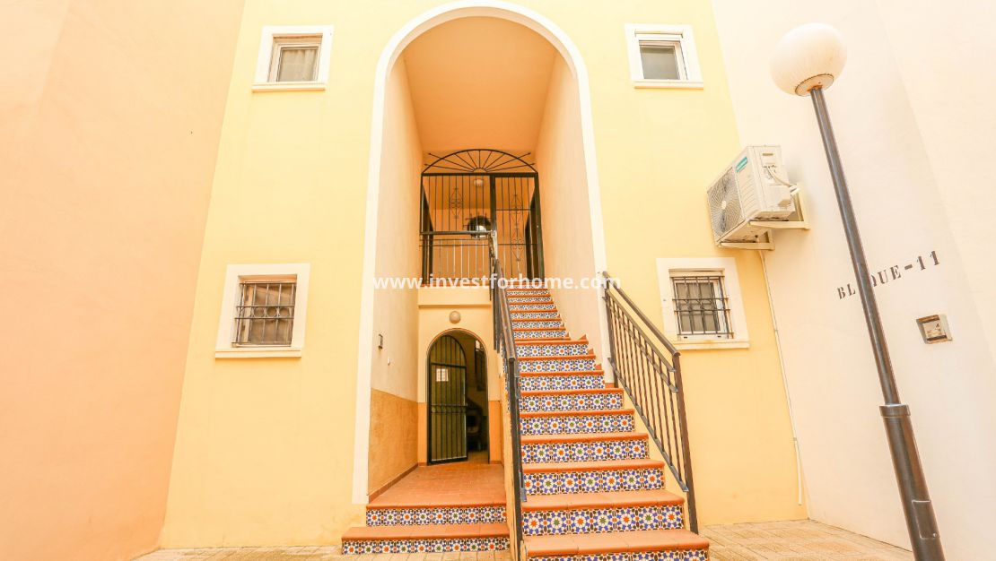 Sale - Apartment - Torrevieja - La Veleta