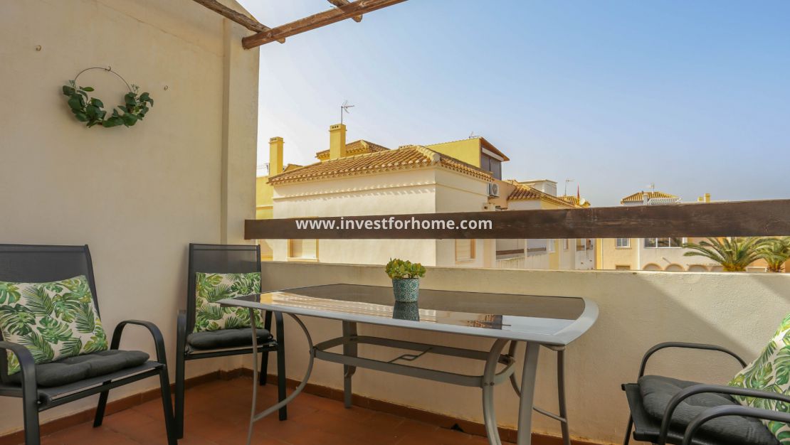 Sale - Apartment - Torrevieja - La Veleta