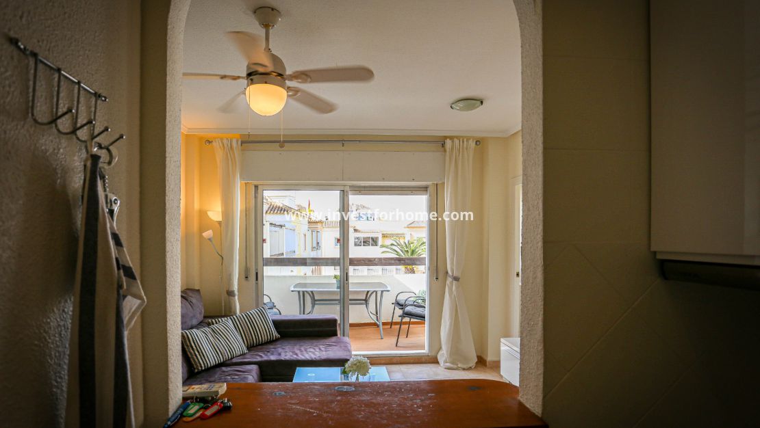 Sale - Apartment - Torrevieja - La Veleta