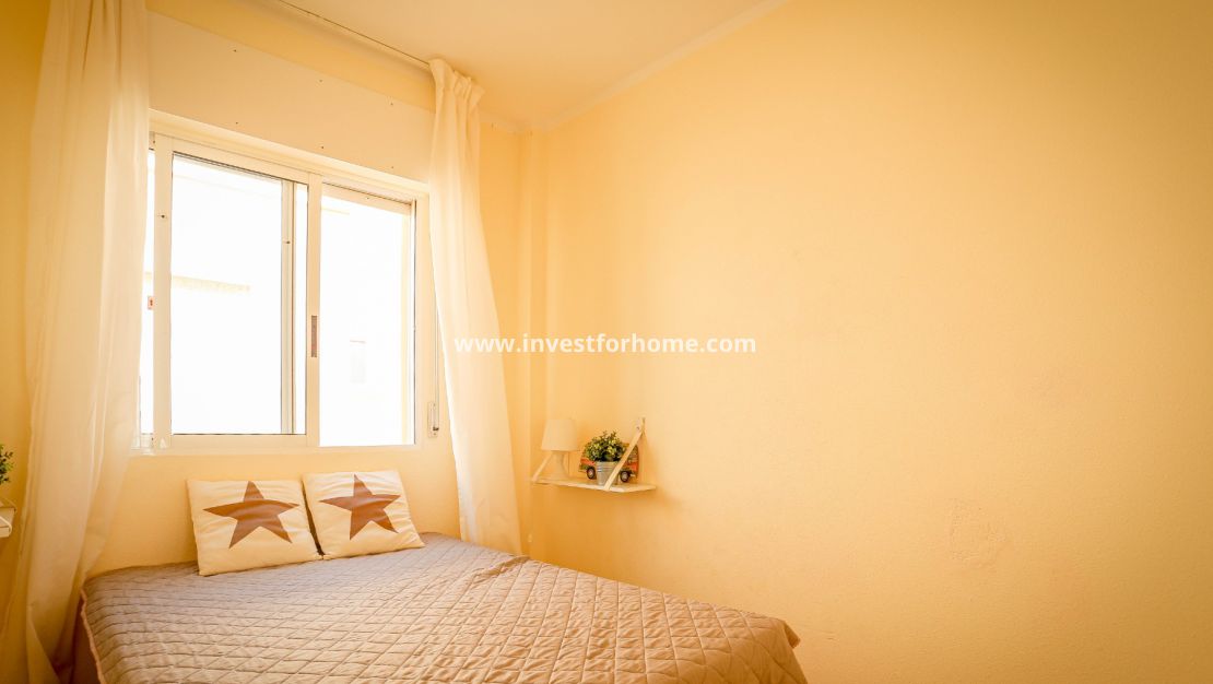 Sale - Apartment - Torrevieja - La Veleta