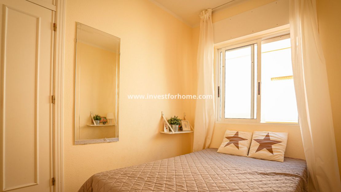 Sale - Apartment - Torrevieja - La Veleta