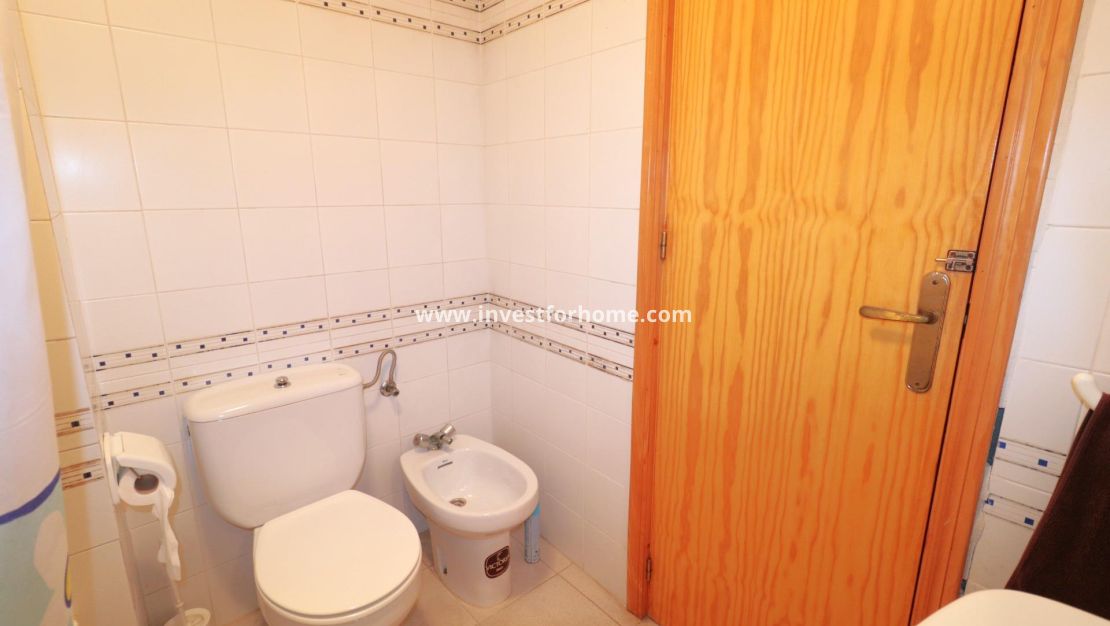 Sale - Apartment - Torrevieja - La Veleta